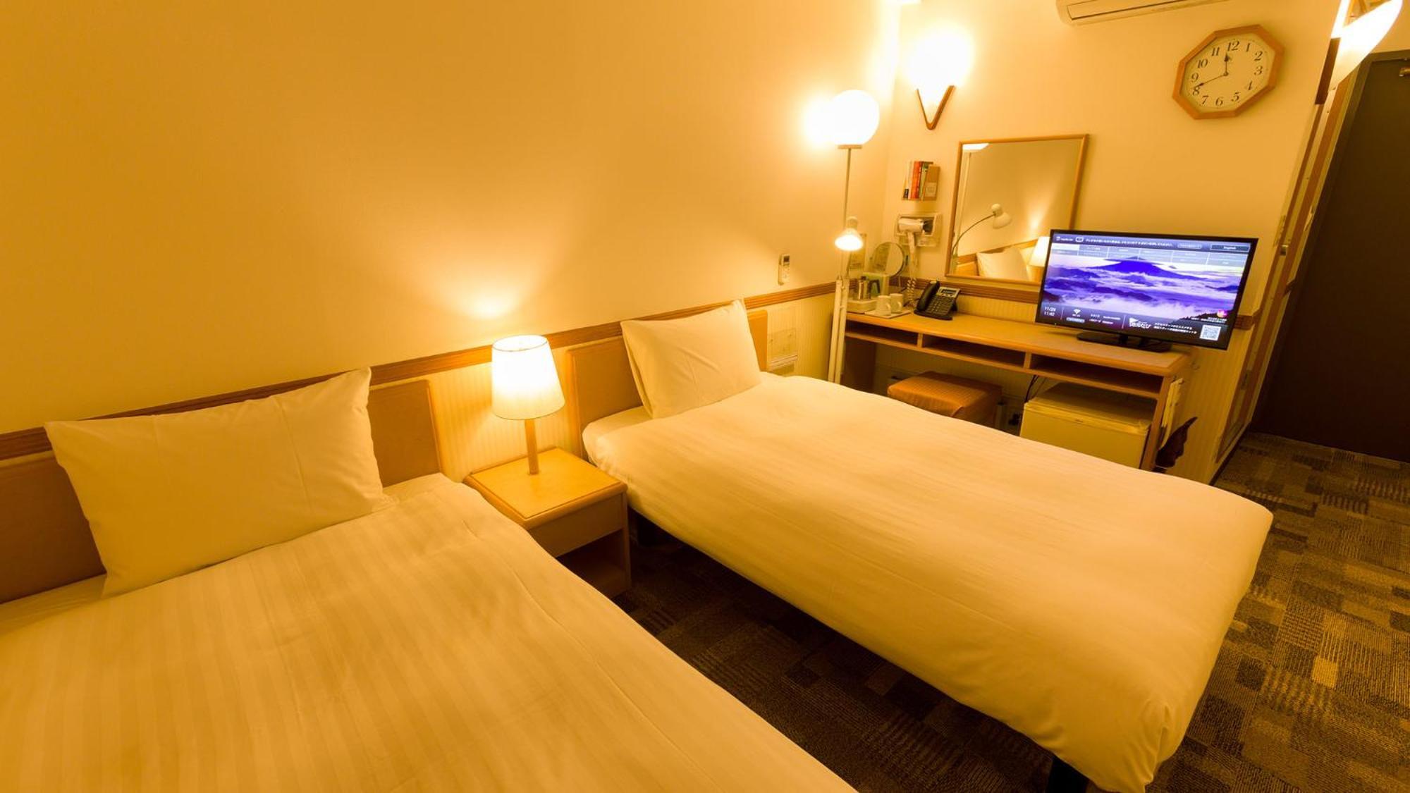 Toyoko Inn Kagoshima Chuo Eki Nishi Guchi Room photo